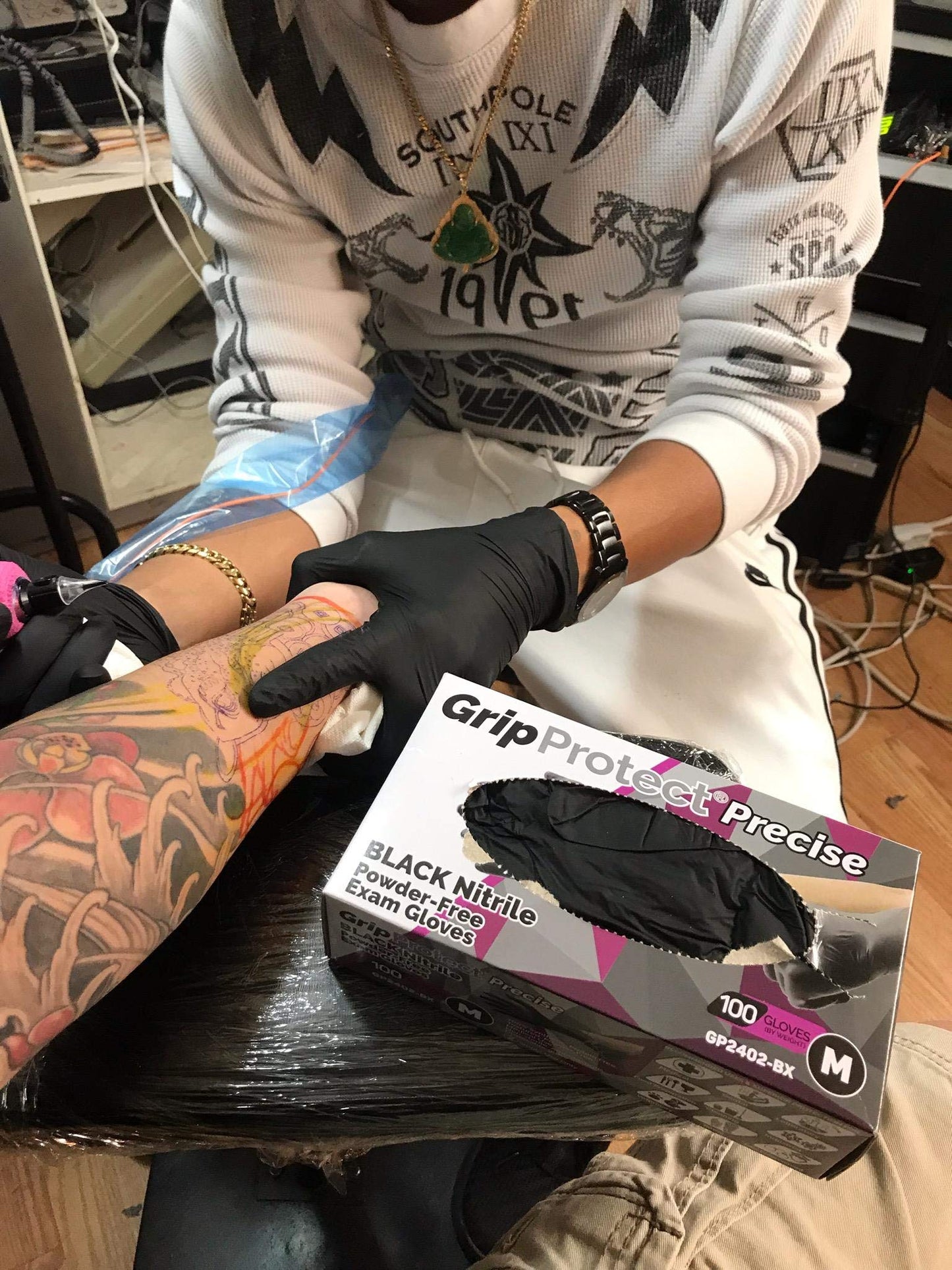 GripProtect® Precise Black Nitrile Exam Gloves | 4 Mil | Chemo-Rated | Food, Home, Hospital, Law Enforcement, Tattoo | (X-Large, 100)